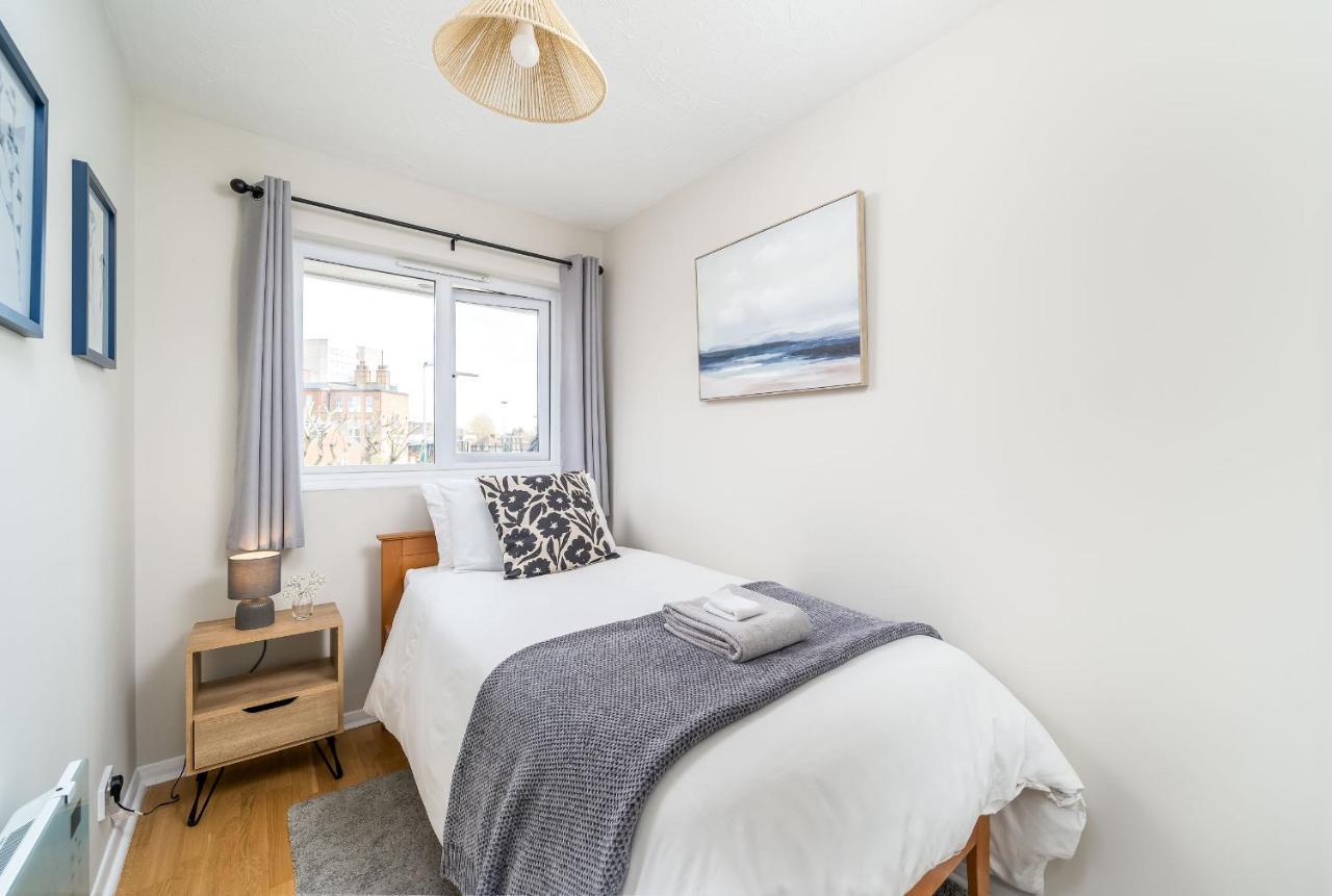 Homely And Stylish Bermondsey Apartment With Parking London Exterior photo